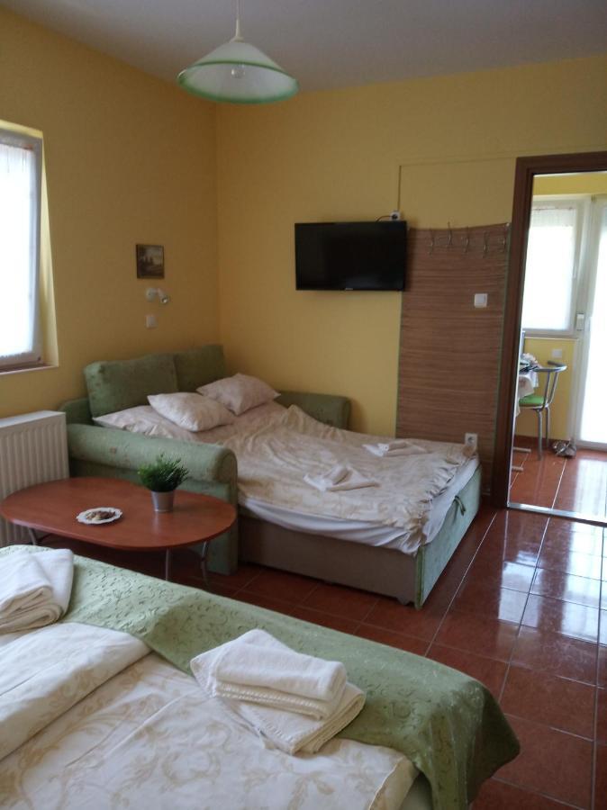 Atlas Apartman Buk Bagian luar foto