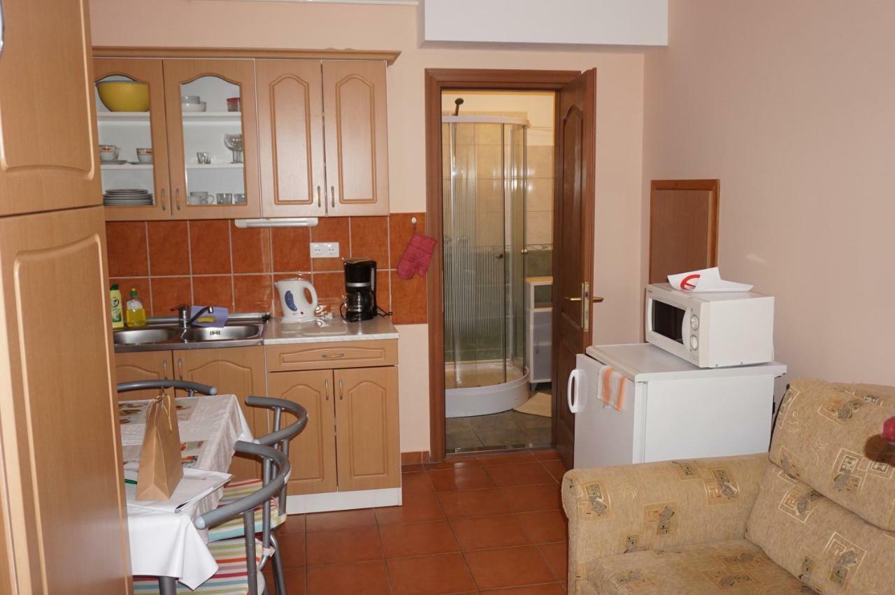 Atlas Apartman Buk Bagian luar foto