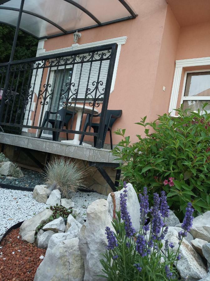 Atlas Apartman Buk Bagian luar foto